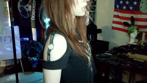 Snapshot of xxlilithmoonxx chatting on April 2026 12:26:02 AM Lilith online show from April 2026 12:26:02 AM