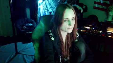 Snapshot of xxlilithmoonxx chatting on April 2026 03:46:01 AM Lilith online show from April 2026 03:46:01 AM