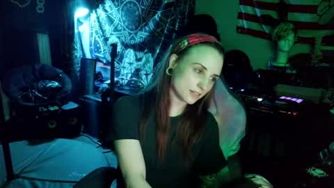 Snapshot of xxlilithmoonxx chatting on May 2026 02:38:01 AM Lilith online show from May 2026 02:38:01 AM