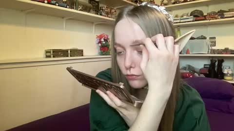 Snapshot of xxloveanastasia chatting on October 2025 05:00:01 PM LoveAnastasia online show from October 2025 05:00:01 PM