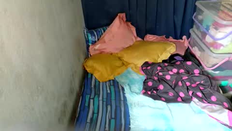 Snapshot of xxloveheart chatting on November 2025 06:46:02 AM xxloveheart online show from November 2025 06:46:02 AM