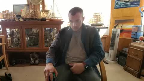 xxScubaStevexx online show from April 2026 02:30:01 PM