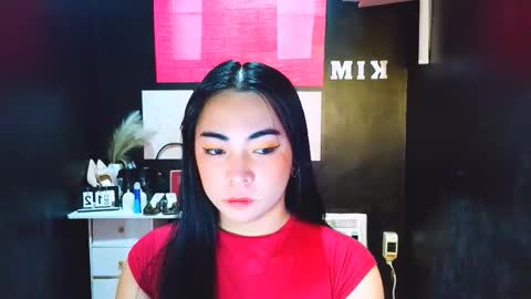 xxslutty kim online show from December 2025 01:00:02 AM