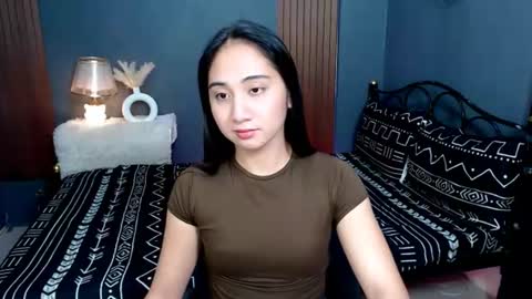 Pau Madrigal online show from July 2026 10:39:01 AM