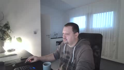 Eddi online show from January 2025 07:32:02 AM