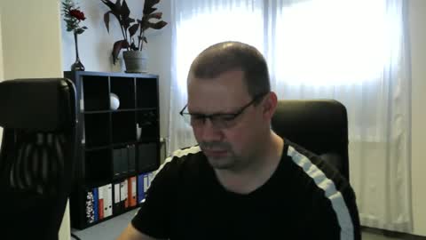 Eddi online show from October 2025 07:34:01 AM