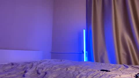 Snapshot of xxtina_ chatting on December 2024 06:33:02 AM kristina usually everyday here started GMT3 online show from December 2024 06:33:02 AM