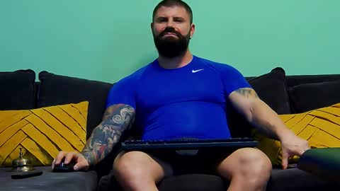 Xtream Leonard online show from December 2025 05:18:02 PM