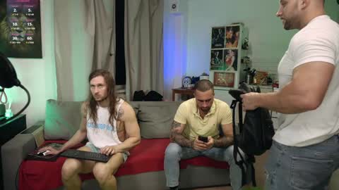     online show from January 2026 04:09:01 PM