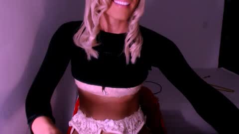 Chiara online show from November 2025 03:50:01 AM