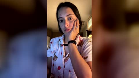 Lola online show from May 2026 08:31:02 AM