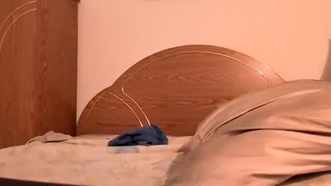 xxfredmtl18xx online show from June 2026 11:44:01 PM