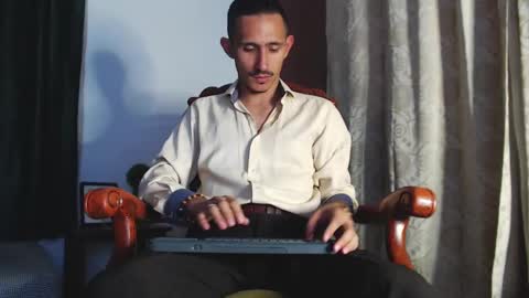 Snapshot of xxxhome_alonexxx chatting on January 2025 07:56:02 PM Kev online show from January 2025 07:56:02 PM