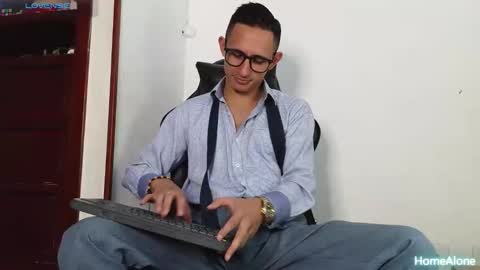 Kev online show from December 2025 07:53:01 PM