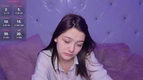 foxy online show from April 2026 05:10:02 PM