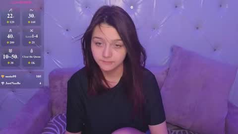 foxy online show from April 2026 08:57:02 PM