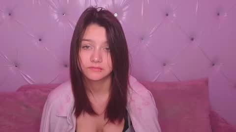 foxy online show from May 2026 06:46:01 PM