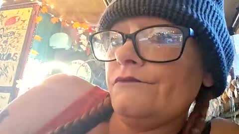 XXXQueenMandyDickenz online show from January 2026 08:58:02 PM