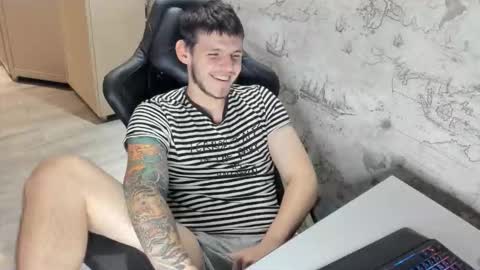 xxxrussel online show from September 2025 04:29:01 PM