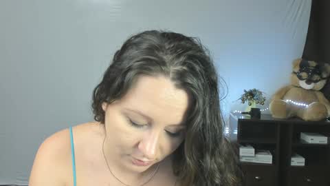 Snapshot of xxxsweet_kissssxxx chatting on January 2025 03:01:01 AM Melany online show from January 2025 03:01:01 AM