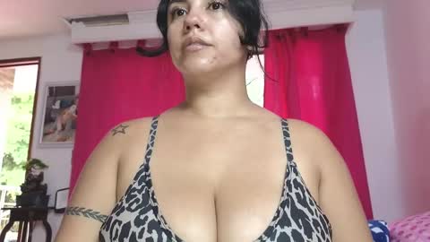 xxxtatianabustyxxx online show from April 2026 06:25:01 PM