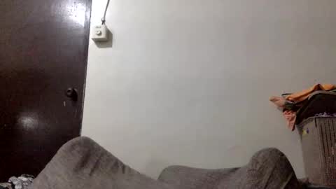 xxyummycutie online show from September 2025 02:21:01 PM