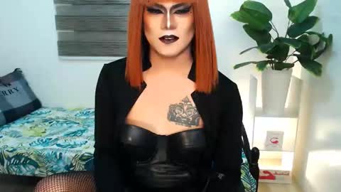 Snapshot of xyournightmarequeenx chatting on February 2026 11:39:02 PM QueenMarina online show from February 2026 11:39:02 PM