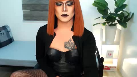 Snapshot of xyournightmarequeenx chatting on February 2026 09:01:01 PM QueenMarina online show from February 2026 09:01:01 PM