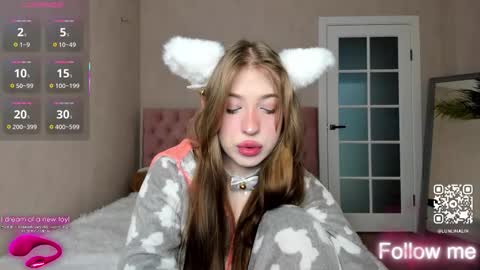 Lina online show from September 2025 10:09:02 AM