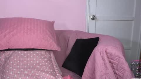 Snapshot of yahaira_26 chatting on September 2025 01:18:01 AM petronila online show from September 2025 01:18:01 AM