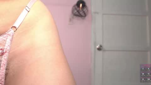 Snapshot of yahaira_26 chatting on October 2025 12:52:01 AM petronila online show from October 2025 12:52:01 AM