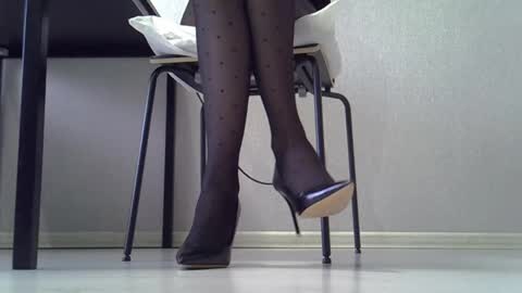 Snapshot of yahi_ko chatting on April 2026 03:18:01 AM Dina online show from April 2026 03:18:01 AM