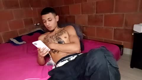 Yajz online show from October 2025 07:04:02 PM