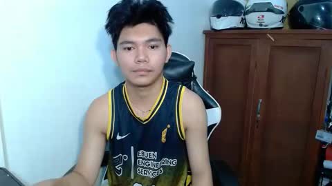 Snapshot of yamati21 chatting on January 2026 07:28:01 PM Eian online show from January 2026 07:28:01 PM