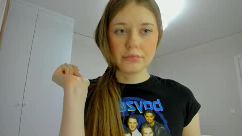 yamatobrodsky1 online show from February 2026 07:40:01 PM