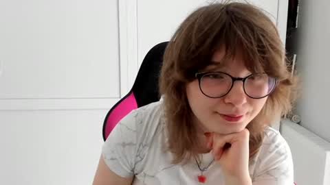 Sofia online show from June 2026 06:05:01 AM