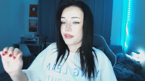 Yami online show from November 2025 09:05:02 PM