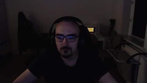 YamilLamal online show from October 2025 07:18:01 PM