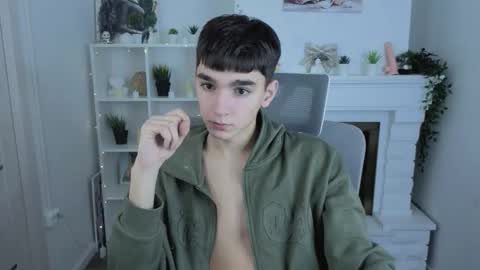 Snapshot of yamitwink chatting on November 2025 08:24:02 PM yamitwink online show from November 2025 08:24:02 PM