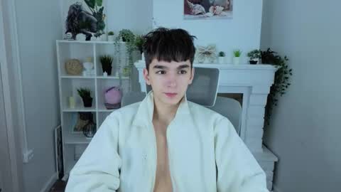 Snapshot of yamitwink chatting on December 2025 08:57:02 PM yamitwink online show from December 2025 08:57:02 PM