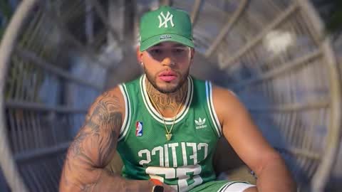 Snapshot of yamp_bigcock chatting on October 2025 04:42:01 AM yamp sambrano online show from October 2025 04:42:01 AM