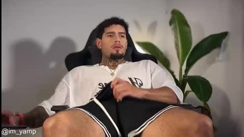Snapshot of yamp_bigcock chatting on February 2026 11:34:02 PM yamp sambrano online show from February 2026 11:34:02 PM
