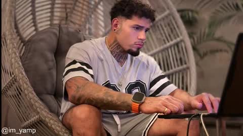 Snapshot of yamp_bigcock chatting on February 2026 02:42:02 AM yamp sambrano online show from February 2026 02:42:02 AM