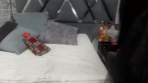 Snapshot of yanetrose chatting on December 2025 03:22:02 AM yanetrose online show from December 2025 03:22:02 AM