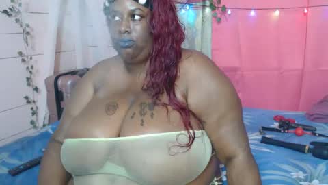 Snapshot of yanique_69x chatting on February 2025 05:48:02 AM yanique online show from February 2025 05:48:02 AM