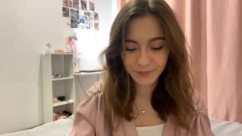 Snapshot of yaniraekberg chatting on October 2025 05:13:01 PM Marry online show from October 2025 05:13:01 PM