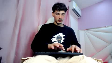 DANILO online show from December 2025 04:40:02 AM