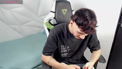 DANILO P online show from November 2025 03:34:01 AM