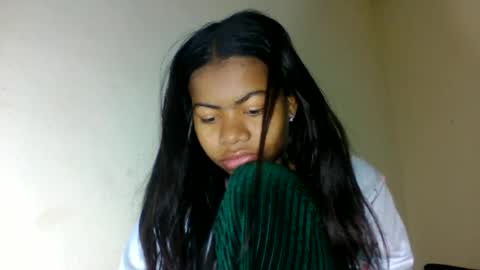 yannick_01 online show from June 2026 03:25:01 AM