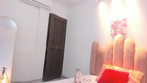 Snapshot of yara10_ chatting on May 2026 12:12:01 PM yara10_ online show from May 2026 12:12:01 PM